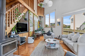 CHALET MOMA Port Elliot - BYO Linen - for lovers of different, Port Elliot